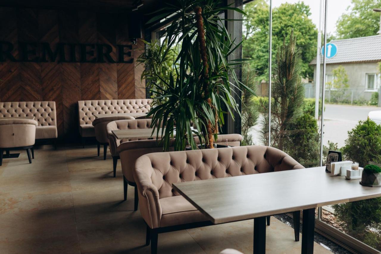 Premiere Hotel Khust Ngoại thất bức ảnh