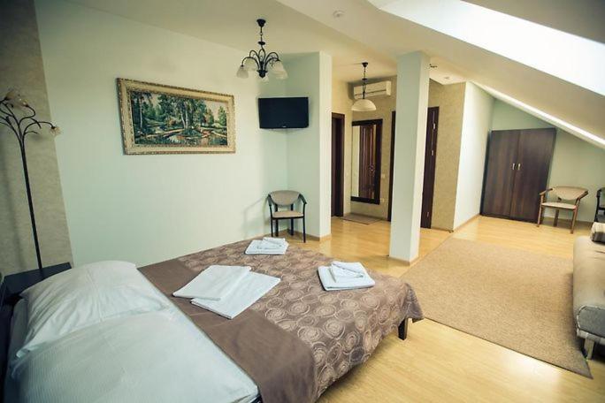 Premiere Hotel Khust Ngoại thất bức ảnh
